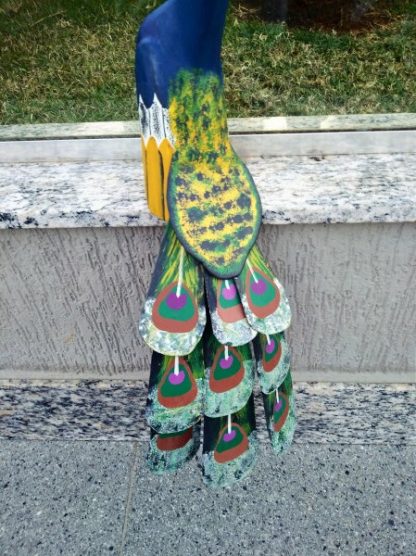 Escultura de Pavão em Madeira Artesanal - Azul - Imagem 6